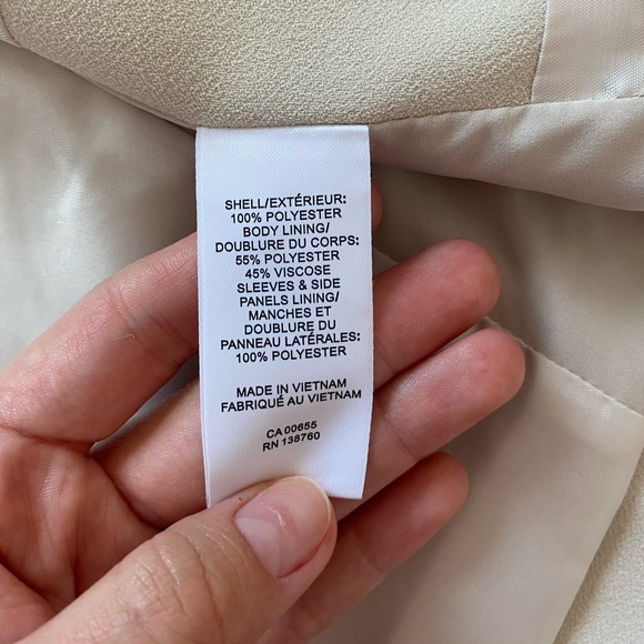 Brand New Cropped Blazer - Picture 7 of 7